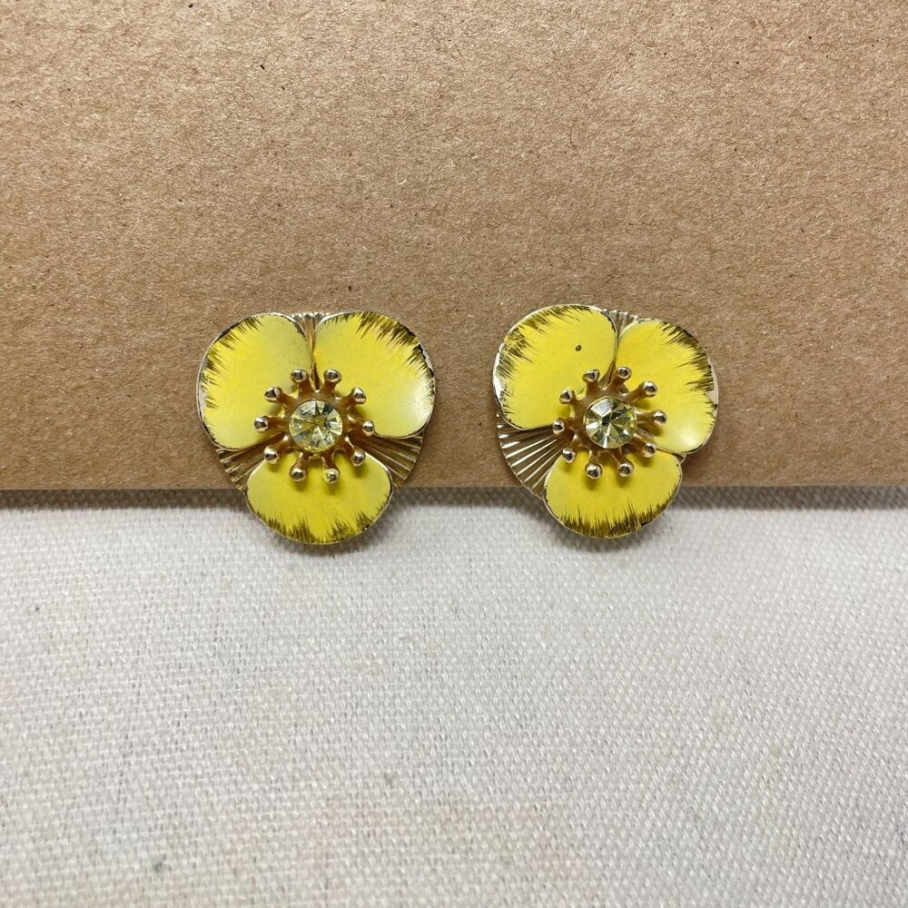 Vintage Yellow Pansy Flower Clip-On‎ Earrings Rhinestone Center Retro Spring